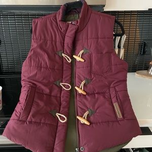NWT Maroon Legendary White Tails Vest Medium